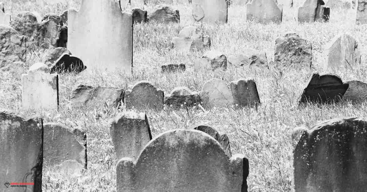 Granary Burying Ground: Haunted Boston Ghost Tours Explore Spooky History